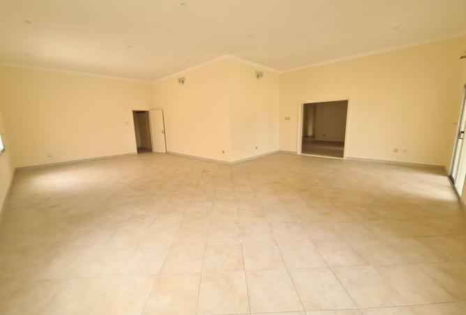 56038086 - Property Image 2