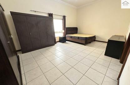 Apartment - 2 Bedrooms - 2 Bathrooms for rent in Al Juffair - Capital Governorate