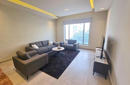 Apartment - 2 Bedrooms - 3 Bathrooms for rent in Saraya 2 - Bu Quwah - Northern Governorate