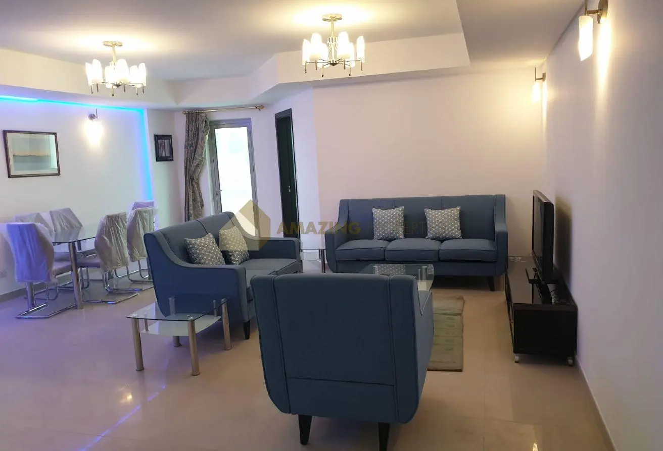 987983 - Property Main Image