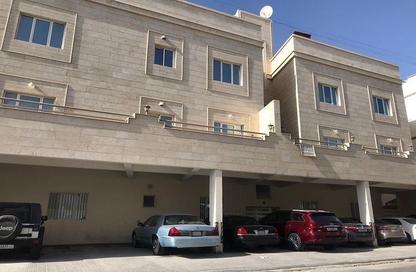 Apartment - 3 Bedrooms - 2 Bathrooms for rent in Arad - Muharraq Governorate