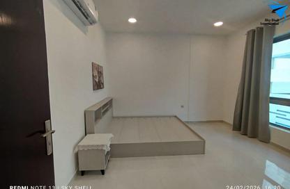 Apartment - 2 Bedrooms - 2 Bathrooms for rent in Al Burhama - Manama - Capital Governorate