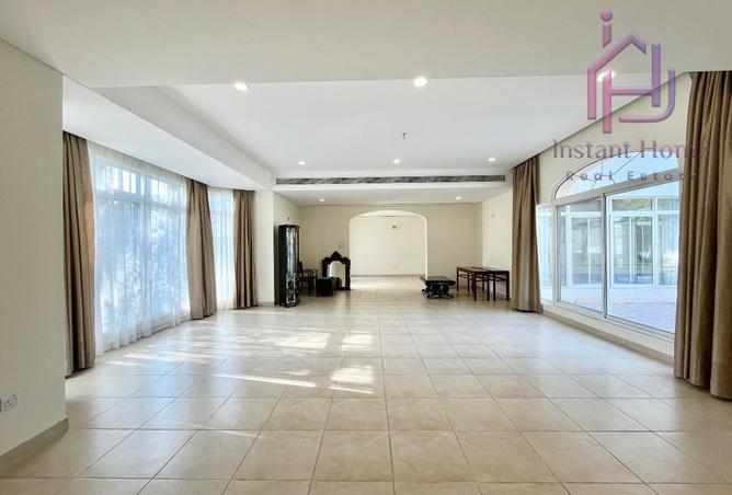 56579795 - Property Image 2