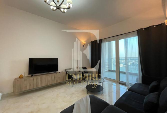 992786 - Property Image 2