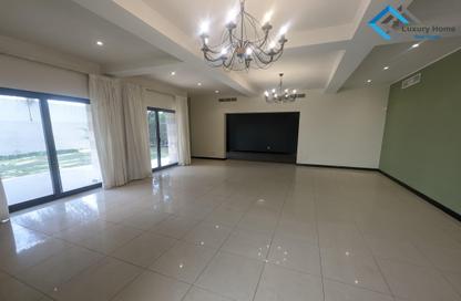 Villa - 5 - 5 for rent in Janabiya - Northern Governorate