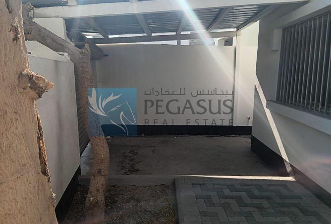 52011031 - Property Image 2