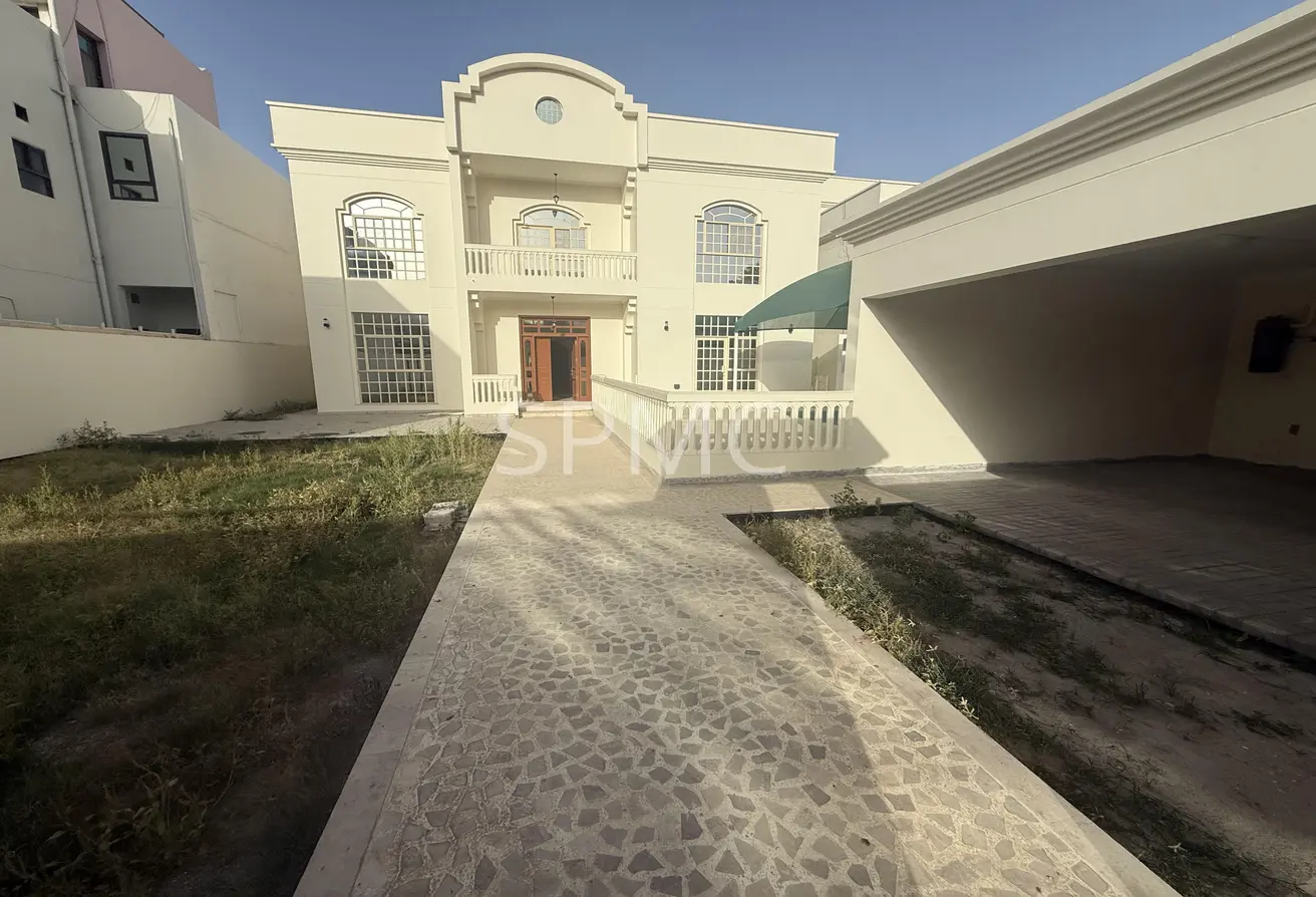 983710 - Property Main Image