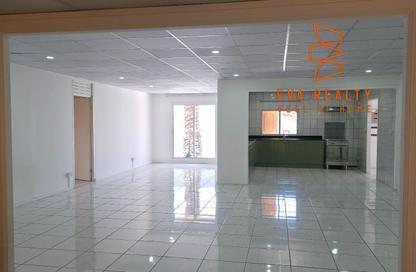 Villa - 4 Bedrooms - 3 Bathrooms for rent in Hamala - Northern Governorate