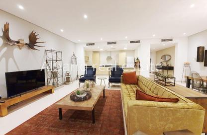 Villa - 5 Bedrooms - 5 Bathrooms for rent in Amwaj Avenue - Amwaj Islands - Muharraq Governorate