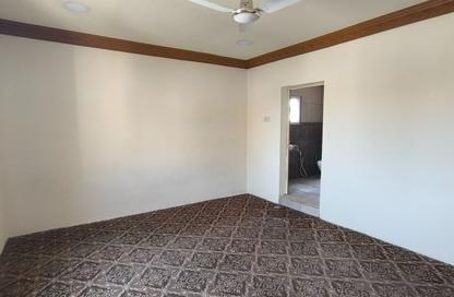 Apartment - 2 Bedrooms - 2 Bathrooms for rent in Salihiya - Manama - Capital Governorate Apartment - 2 Bedrooms - 2 Bathrooms for rent in Salihiya - Manama - Capital Governorate