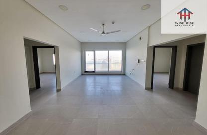 Apartment - 3 Bedrooms - 2 Bathrooms for rent in Hidd - Muharraq Governorate Apartment - 3 Bedrooms - 2 Bathrooms for rent in Hidd - Muharraq Governorate