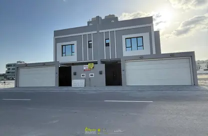 فيلا - 3 غرف نوم - 5 حمامات للبيع في المحرق - المحرق