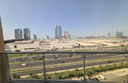 Apartment - 2 Bedrooms - 3 Bathrooms for rent in Sanabis - Manama - Capital Governorate