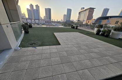 Apartment - 2 Bedrooms - 3 Bathrooms for rent in Sanabis - Manama - Capital Governorate