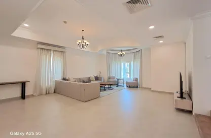 مجمع سكني - 3 غرف نوم - 4 حمامات للايجار في سار - المحافظة الشمالية