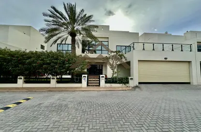 فيلا - 5 غرف نوم - 8 حمامات للايجار في سار - المحافظة الشمالية