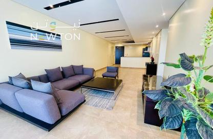 Apartment - 3 Bedrooms - 3 Bathrooms for rent in Sanabis - Manama - Capital Governorate