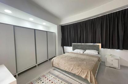 Apartment - 2 Bedrooms - 3 Bathrooms for rent in Sanabis - Manama - Capital Governorate