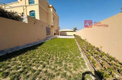 Villa - 5 Bedrooms - 5 Bathrooms for rent in Janabiya - Northern Governorate