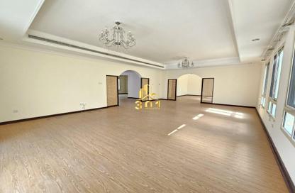 Villa - 5 Bedrooms - 6 Bathrooms for rent in Bu Ashira - Capital Governorate