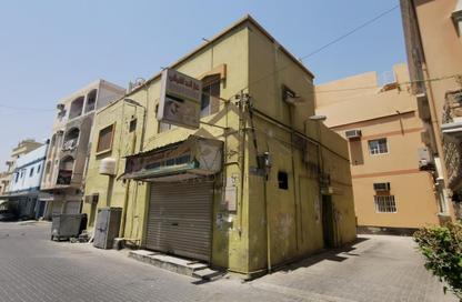 عمارة بالكامل - 4 غرف نوم - 4 حمامات للبيع في الحد - المحرق