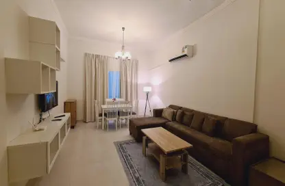 Apartment - 2 Bedrooms - 2 Bathrooms for rent in Saar - Northern Governorate