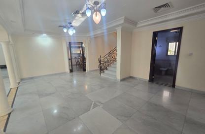 Villa - 5 Bedrooms - 6 Bathrooms for rent in Saar - Northern Governorate