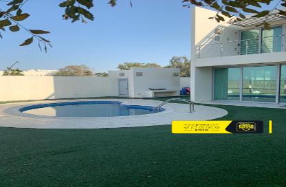 Villa - 4 - 5 for sale in Durrat Al Bahrain - Southern Governorate