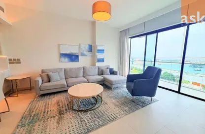 Apartment - 2 Bedrooms - 3 Bathrooms for rent in Reef Island - Capital Governorate