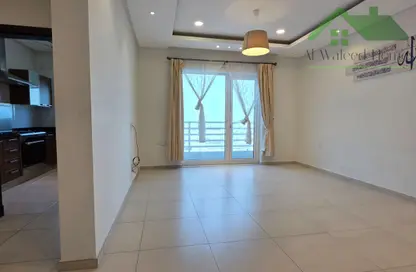 Apartment - 2 Bedrooms - 2 Bathrooms for rent in Hidd - Muharraq Governorate
