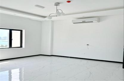 Apartment - 2 Bedrooms - 2 Bathrooms for rent in Galali - Muharraq Governorate