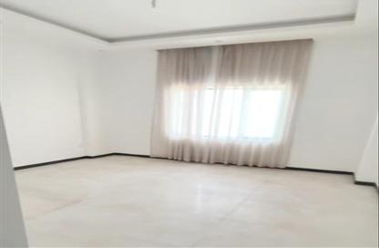 Apartment - 2 Bedrooms - 2 Bathrooms for rent in Galali - Muharraq Governorate