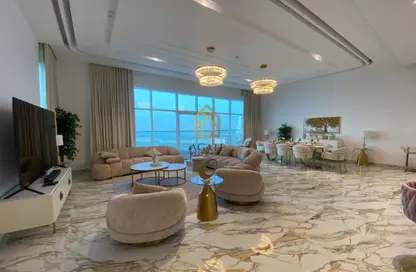 Apartment - 3 Bedrooms - 5 Bathrooms for rent in Seef - Capital Governorate