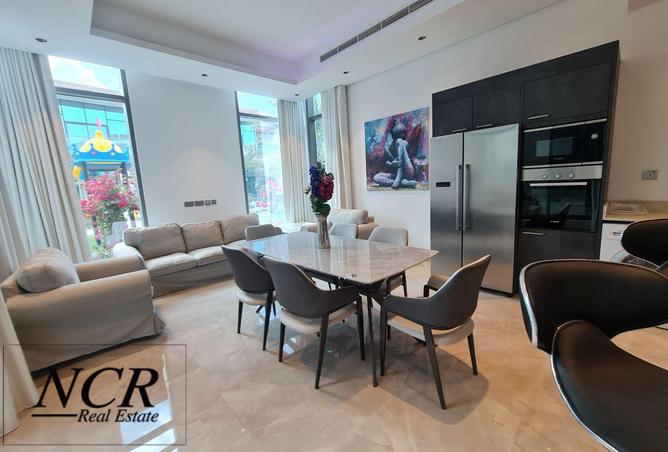 998726 - Property Image 2