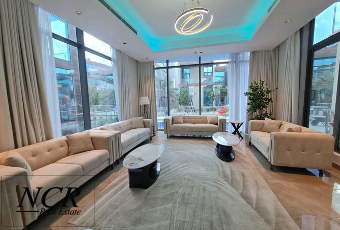 998726 - Property Main Image