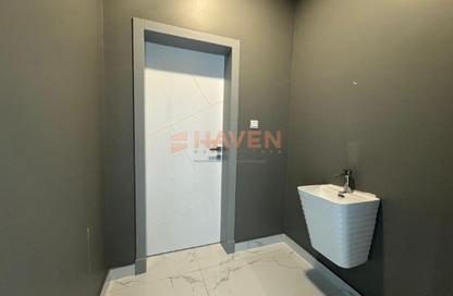 Apartment - 2 Bedrooms - 2 Bathrooms for rent in Maqabah - Northern Governorate