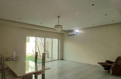 Villa - 4 Bedrooms - 3 Bathrooms for sale in Tubli - Central Governorate