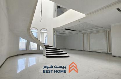 Villa - 6 Bedrooms - 7 Bathrooms for sale in Tubli - Central Governorate