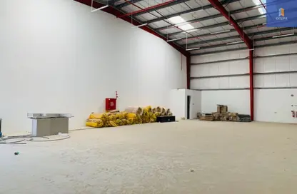 Warehouse - Studio - 1 Bathroom for rent in Sitra - Central Governorate