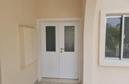 Compound - 3 Bedrooms - 3 Bathrooms for rent in Saar - Northern Governorate