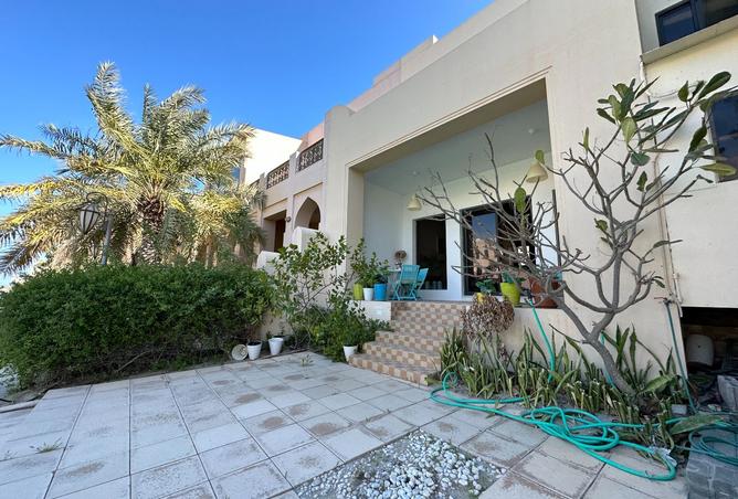 988641 - Property Image 2