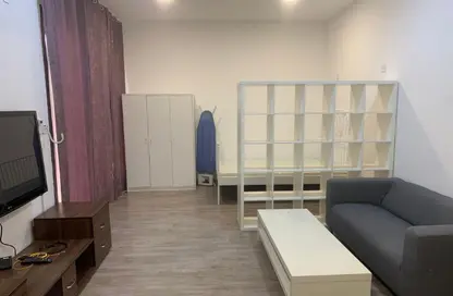 Apartment - Studio - 1 Bathroom for rent in Saar - Northern Governorate