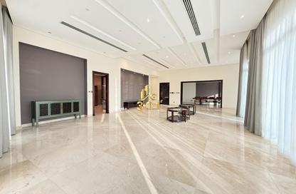 Apartment - 4 Bedrooms - 6 Bathrooms for sale in Reef Island - Capital Governorate