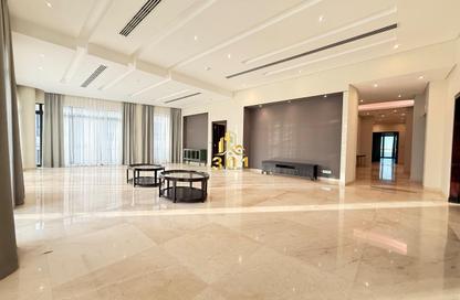 Apartment - 4 Bedrooms - 6 Bathrooms for sale in Reef Island - Capital Governorate