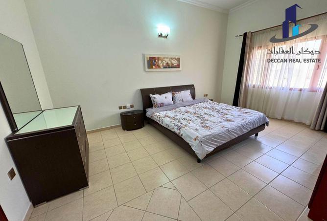 988665 - Property Image 2