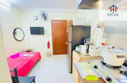 Apartment - Studio - 1 Bathroom for rent in Mahooz - Manama - Capital Governorate