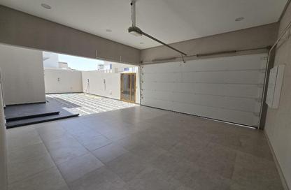Villa - 5 Bedrooms - 7+ Bathrooms for sale in Jeblat Hebshi - Northern Governorate