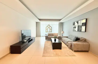 شقة - غرفة نوم - 2 حمامات للايجار في شارع أمواج - أمواج - المحرق