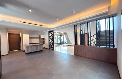 فيلا - 4 غرف نوم - 4 حمامات للبيع في البارح - ديار المحرق - المحرق