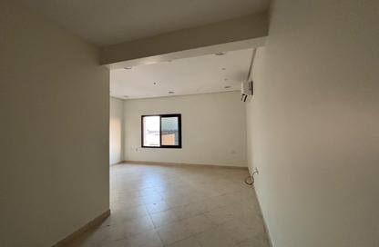 Apartment - 3 - 2 for rent in Janabiya - Northern Governorate